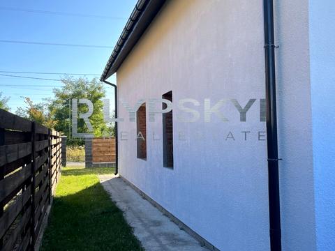 будинок за адресою Молодіжна вул.