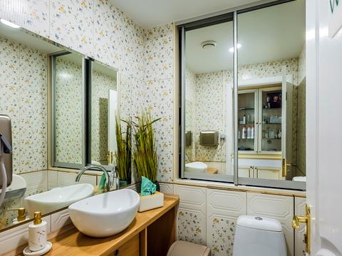 коммерческая по адресу Университетская ул., 2-Р