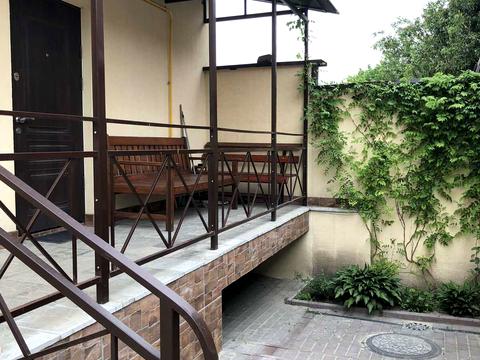 будинок за адресою Жовтнева