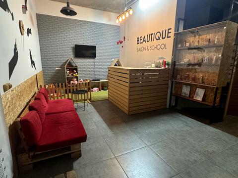 коммерческая по адресу Героев Полка "Азов ул. (Малиновского маршала), 4-В