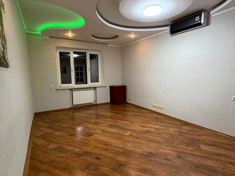 квартира за адресою Ревуцького вул., 44-Б