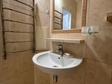 квартира за адресою Ревуцького вул., 44-Б