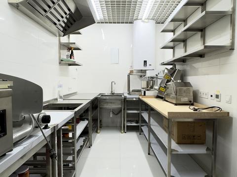 комерційна за адресою Фізкультурний пров., 17