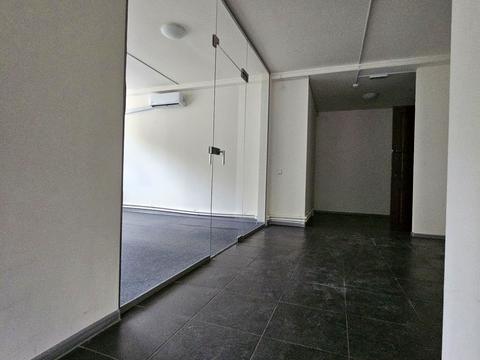 комерційна за адресою Стрийська, 37