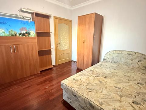 квартира за адресою Рональда Рейгана вул., 6-А