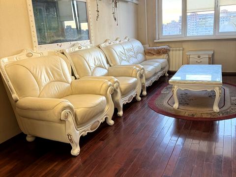 квартира за адресою Рональда Рейгана вул., 6-А