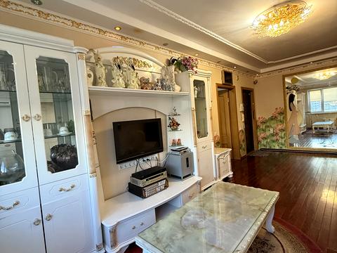 квартира за адресою Рональда Рейгана вул., 6-А