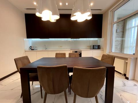 квартира за адресою Андрія Верхогляда вул. (Михайла Драгомирова), 15