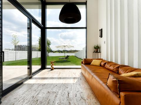 будинок за адресою с. Лісники, Виноградна вул.