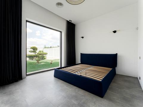 будинок за адресою с. Лісники, Виноградна вул.