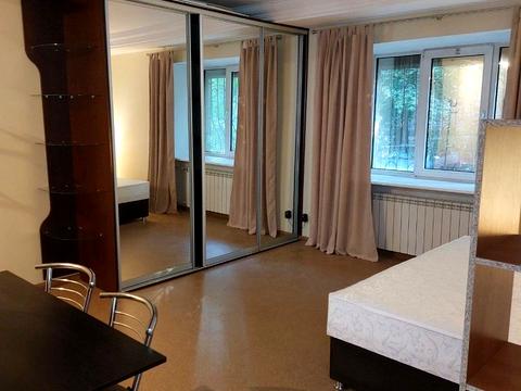 квартира за адресою Лаврська вул. (Січневого Повстання), 4