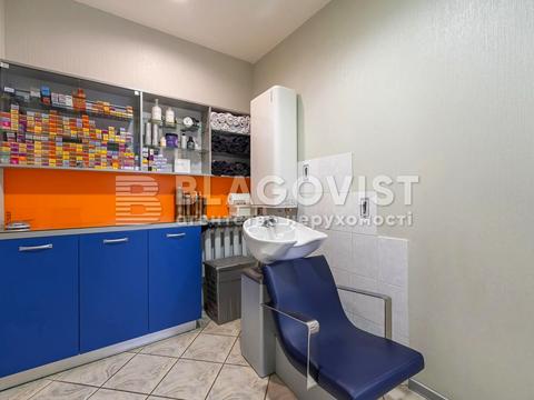 комерційна за адресою Петра Григоренка просп., 1-Б