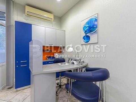 комерційна за адресою Петра Григоренка просп., 1-Б