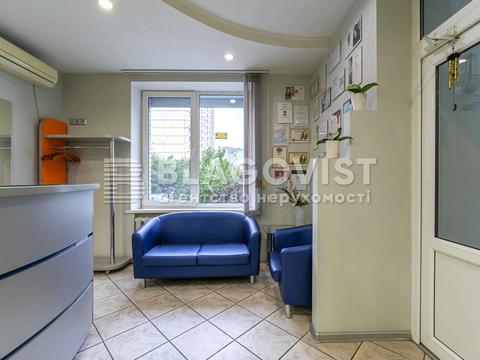 комерційна за адресою Петра Григоренка просп., 1-Б