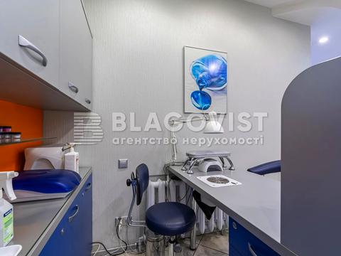 комерційна за адресою Петра Григоренка просп., 1-Б