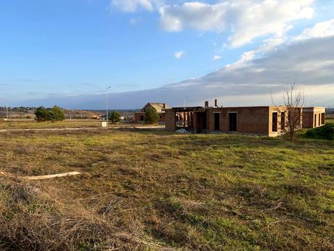 участок по адресу Миколи Боголюбова ул.