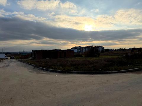 участок по адресу Миколи Боголюбова ул.