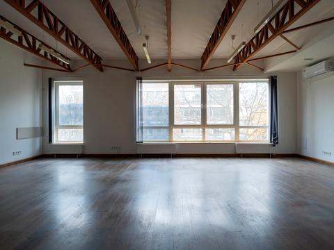 коммерческая по адресу Редутная ул., 10