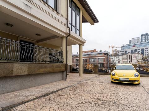 коммерческая по адресу Редутная ул., 10