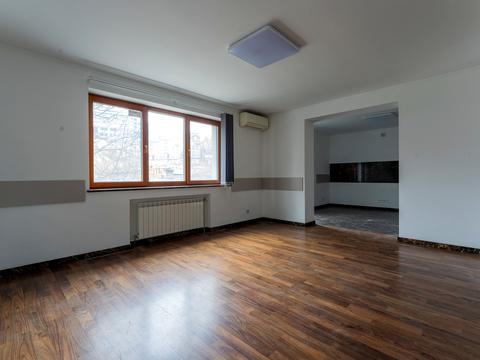 коммерческая по адресу Редутная ул., 10