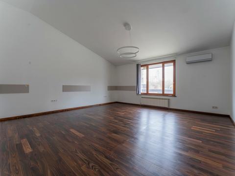 коммерческая по адресу Редутная ул., 10