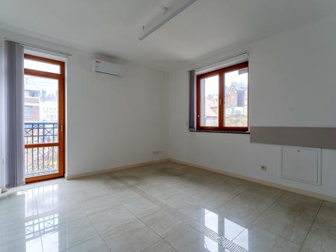 коммерческая по адресу Редутная ул., 10