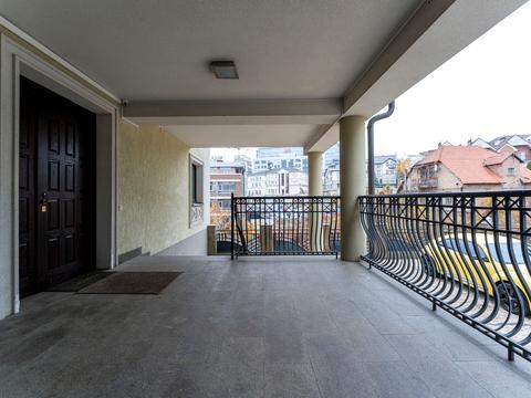 коммерческая по адресу Редутная ул., 10