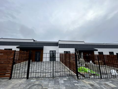 дом по адресу Весенняя ул.