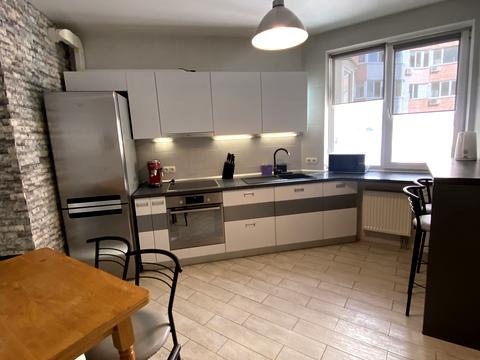 квартира за адресою Драгоманова вул., 6/1