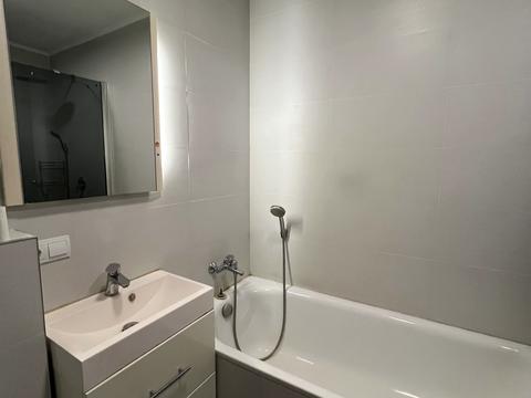 квартира за адресою Регенераторна вул., 4 к1