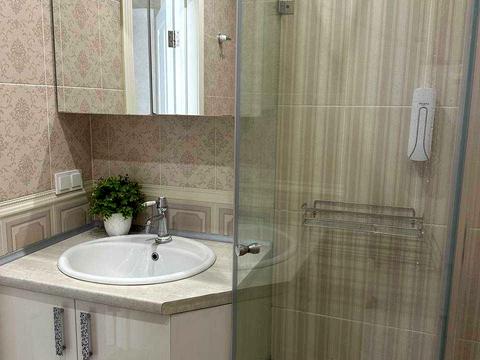 дом по адресу Академіка Шалімова ул.