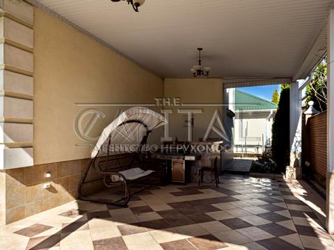 будинок за адресою Крюківщина, 1