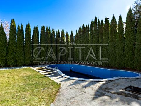 будинок за адресою Крюківщина, 1