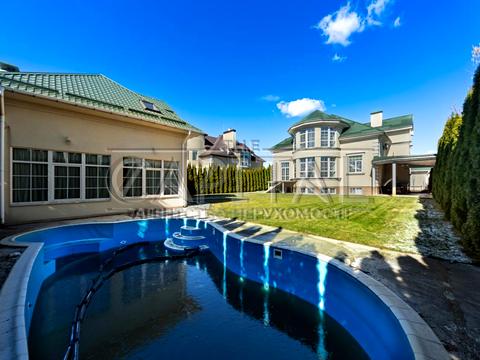 будинок за адресою Крюківщина, 1