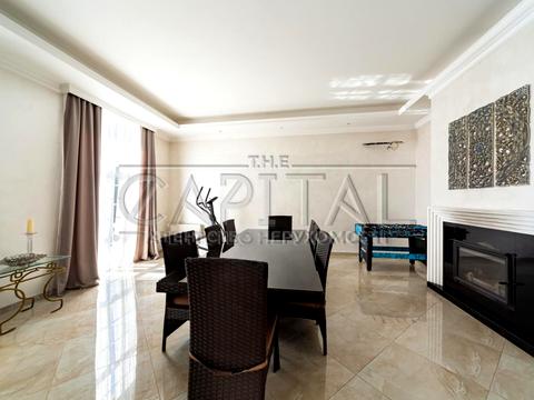 будинок за адресою Крюківщина, 1