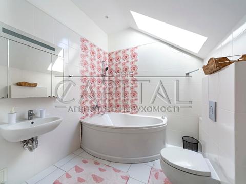 будинок за адресою Крюківщина, 1