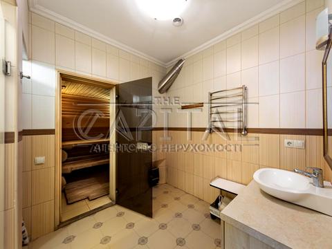 будинок за адресою Крюківщина, 1