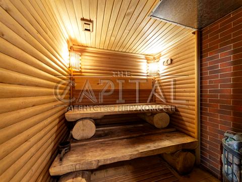 будинок за адресою Крюківщина, 1