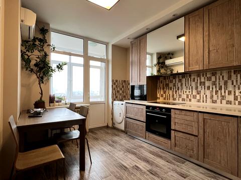 квартира за адресою Авіаконструктора Ігоря Сікорського вул. (Танкова), 4-Б