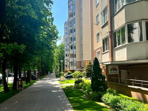 квартира по адресу Леси Украинки бульв., 8