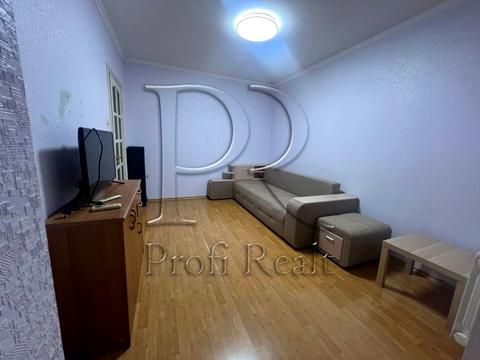 квартира по адресу Драгоманова ул., 13/10