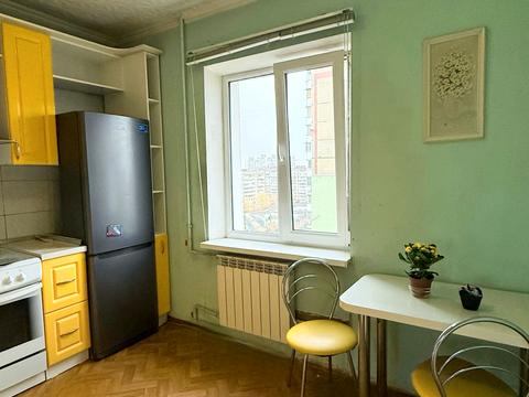 квартира за адресою Червоної Калини просп. (Володимира Маяковського), 5