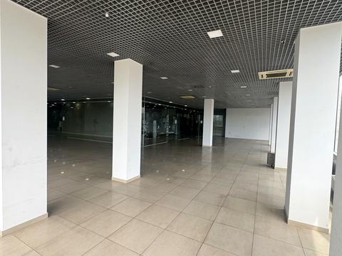 комерційна за адресою Андрія Малишка вул., 3