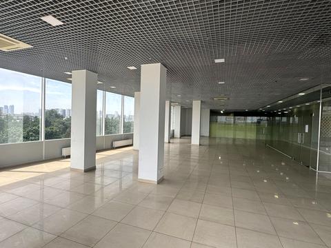 комерційна за адресою Андрія Малишка вул., 3