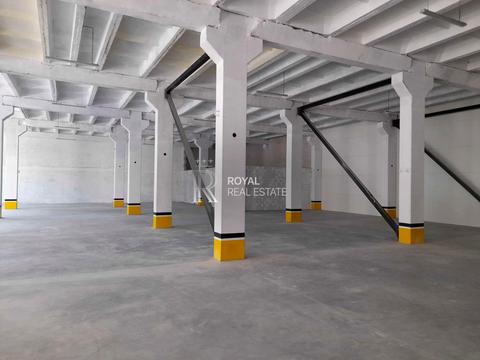 комерційна за адресою Азовська, 11