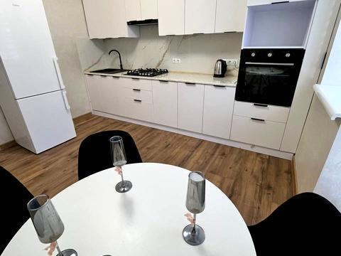 квартира по адресу Андрея Шептицкого ул. (Радянська), 1