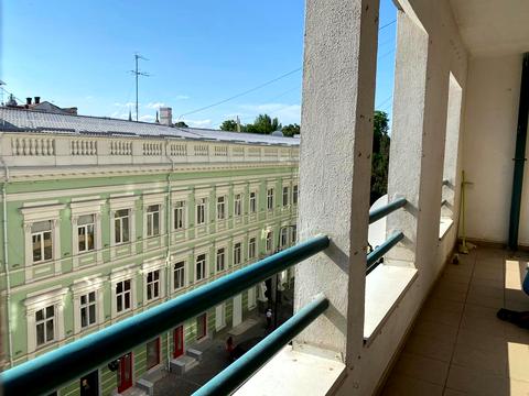 квартира за адресою Івана Луценка пров., 3/7