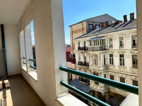 квартира за адресою Івана Луценка пров., 3/7