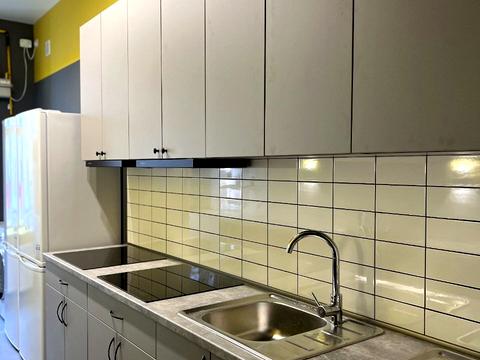 комерційна за адресою Садова вул., 7