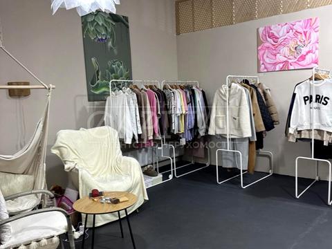 комерційна за адресою Левка Лук'яненка вул. (Маршала Тимошенка), 21